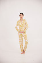 Load image into Gallery viewer, Lila Cream Set